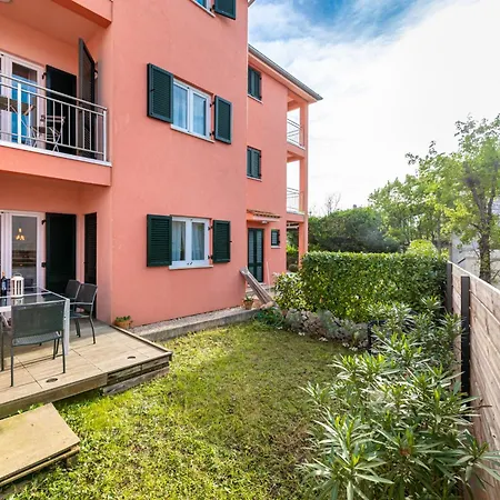 Isabella Apartment Malinska